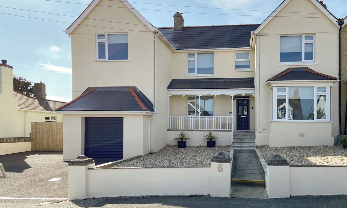 Newquay City Centre Cottage | 4 bedroom accommodation in Newquay