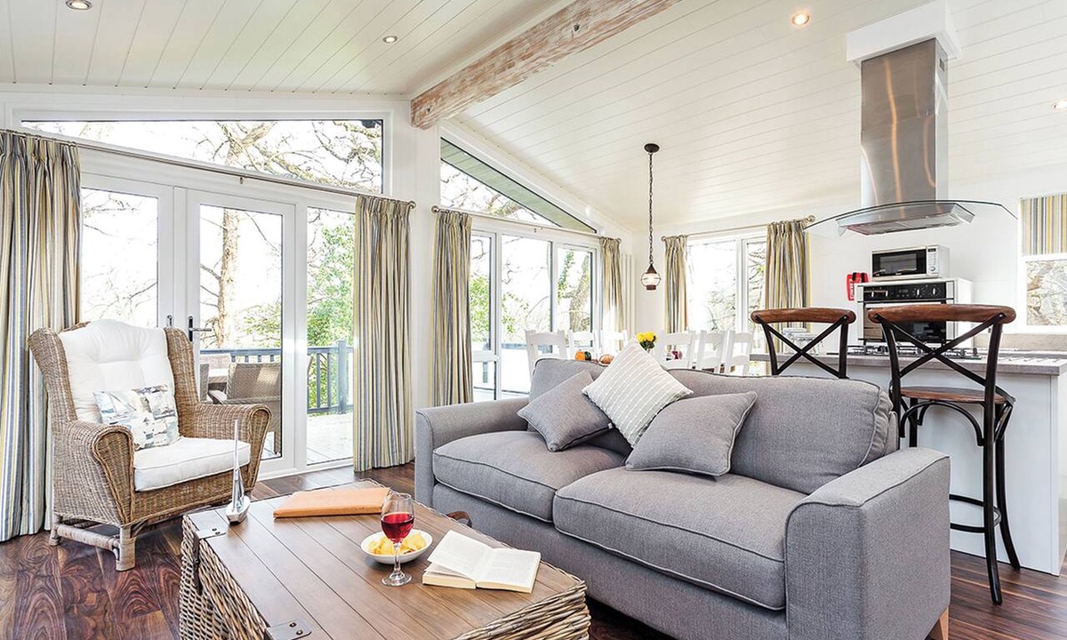 Ryde Ski Chalet | 4 bedroom accommodation in Wootton Bridge, Nr Cowes