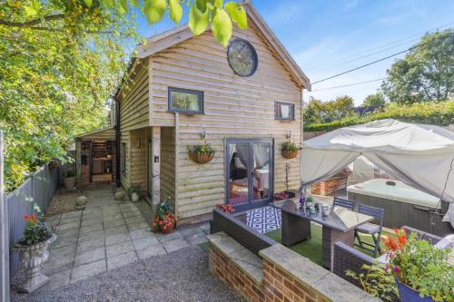 Blofield House | 5 Bed in Blofield oc-s33037