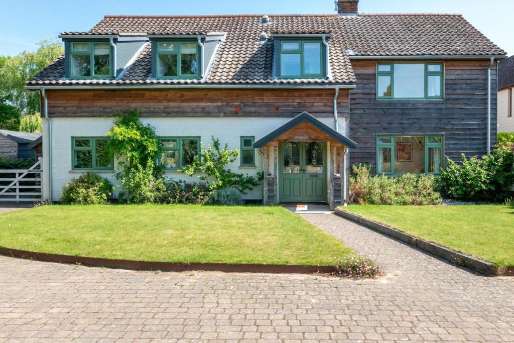 Walberswick House | 5 Bed in Walberswick oc-troy