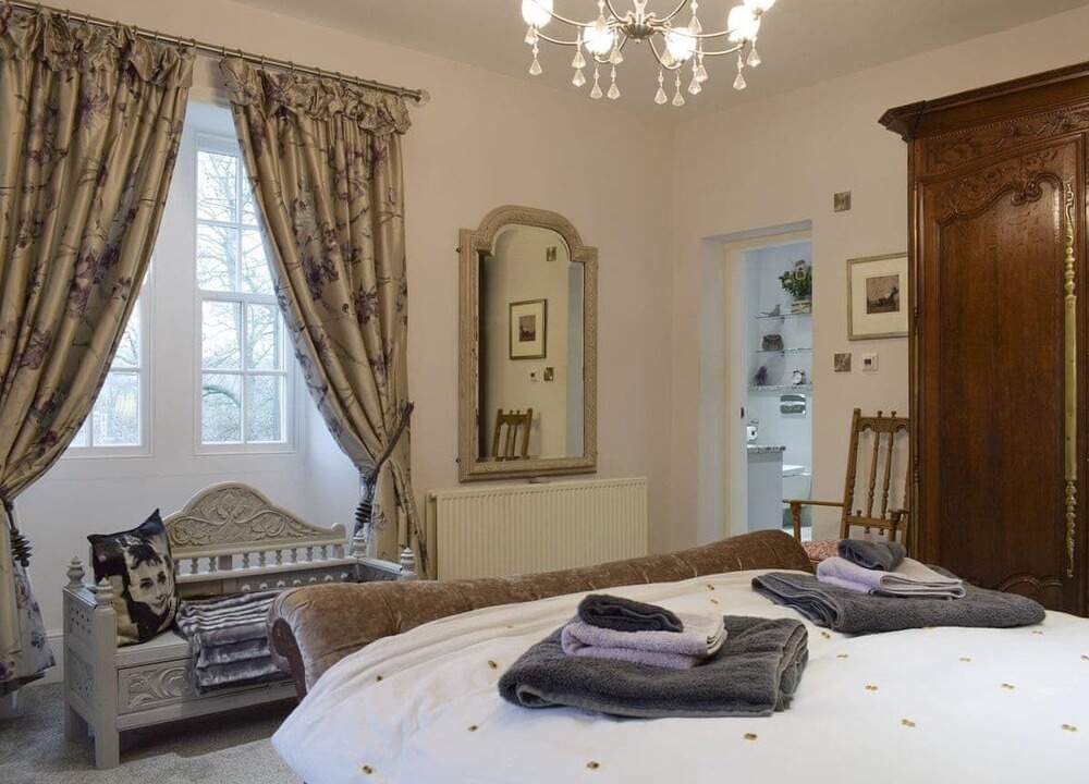 Kelbrook Cottage | 5 bedroom accommodation in Kelbrook, near Barnoldswick