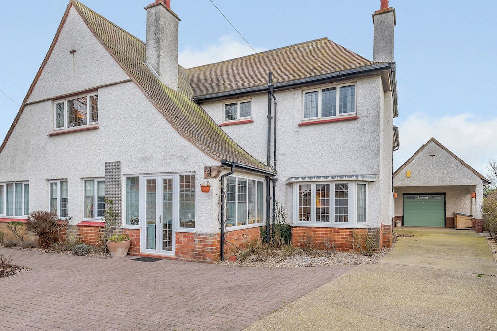 Sandilands Cottage | 5 bedroom accommodation in Sandilands