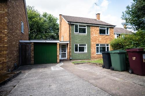 Reading House | 6-Bed House-Reading-Sleeps12-TownCentre