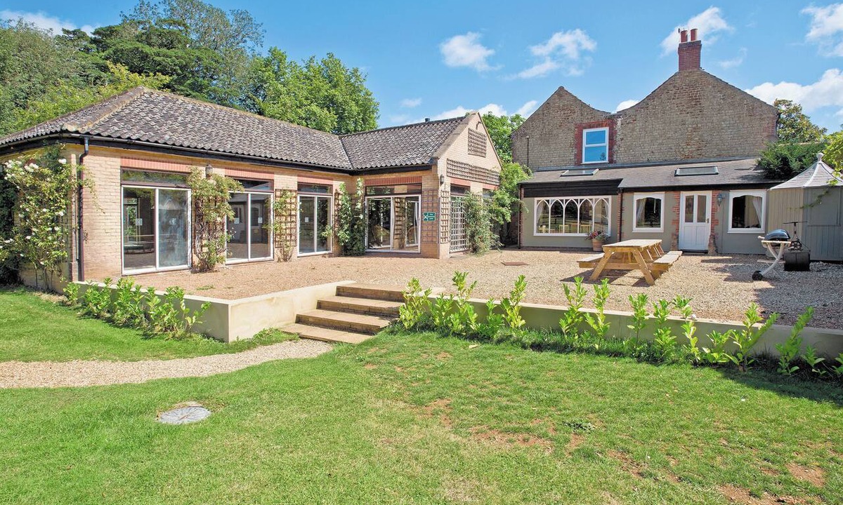 Sedgeford Cottage | 7 bedroom accommodation in Sedgeford, near Hunstanton