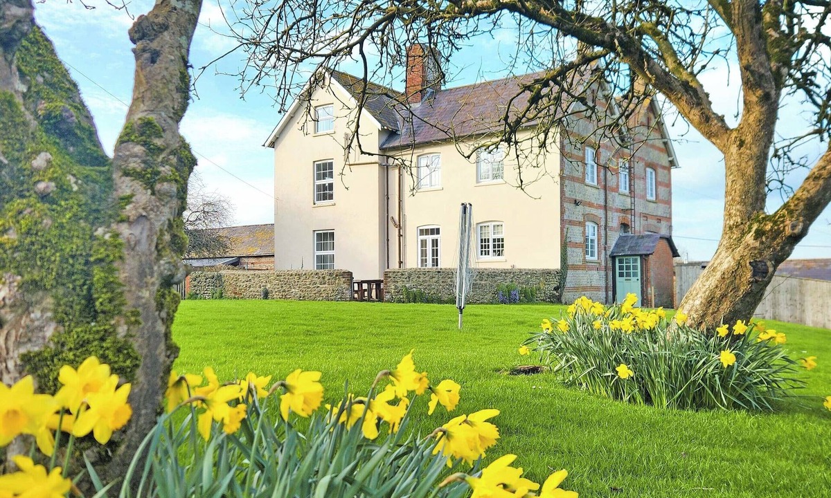 Pulham Cottage | 7 bedroom accommodation in Plush, near Piddletrenthide