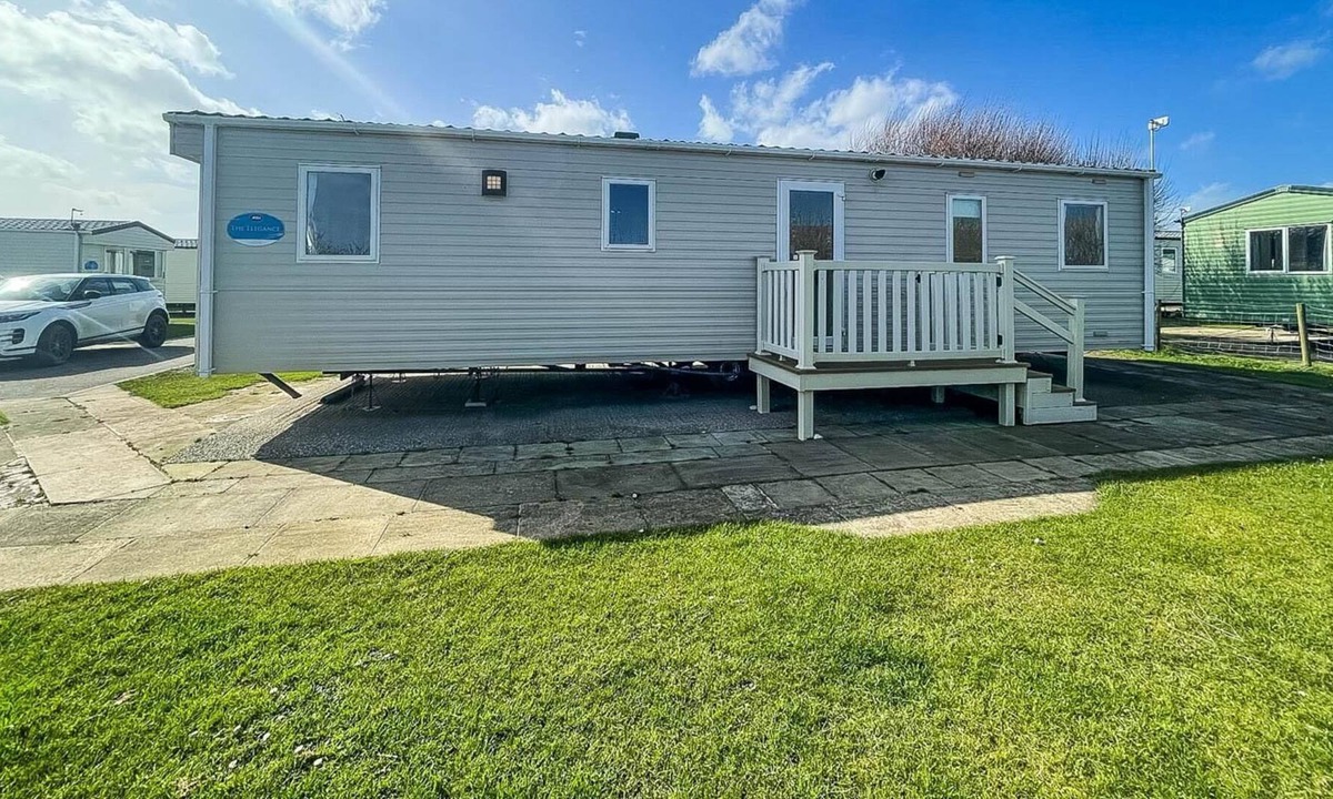 Mappleton House | 8 berth caravan at Skipsea Sands in Yorkshire ref 41139SF