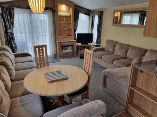 Chapel Saint Leonards Other | 8 BERTH DELUXE CARAVAN ML88 GOLDEN PALM CHAPEL ST LEONARDs