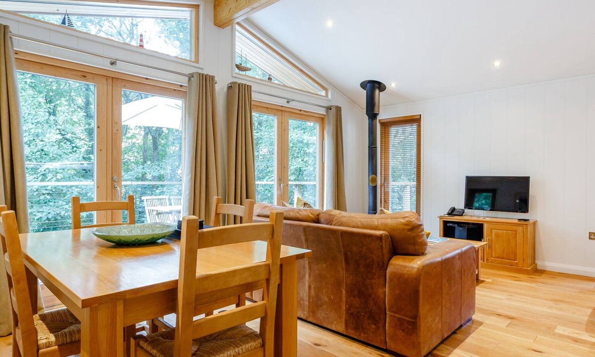 Looe Cottage | 8 Streamside