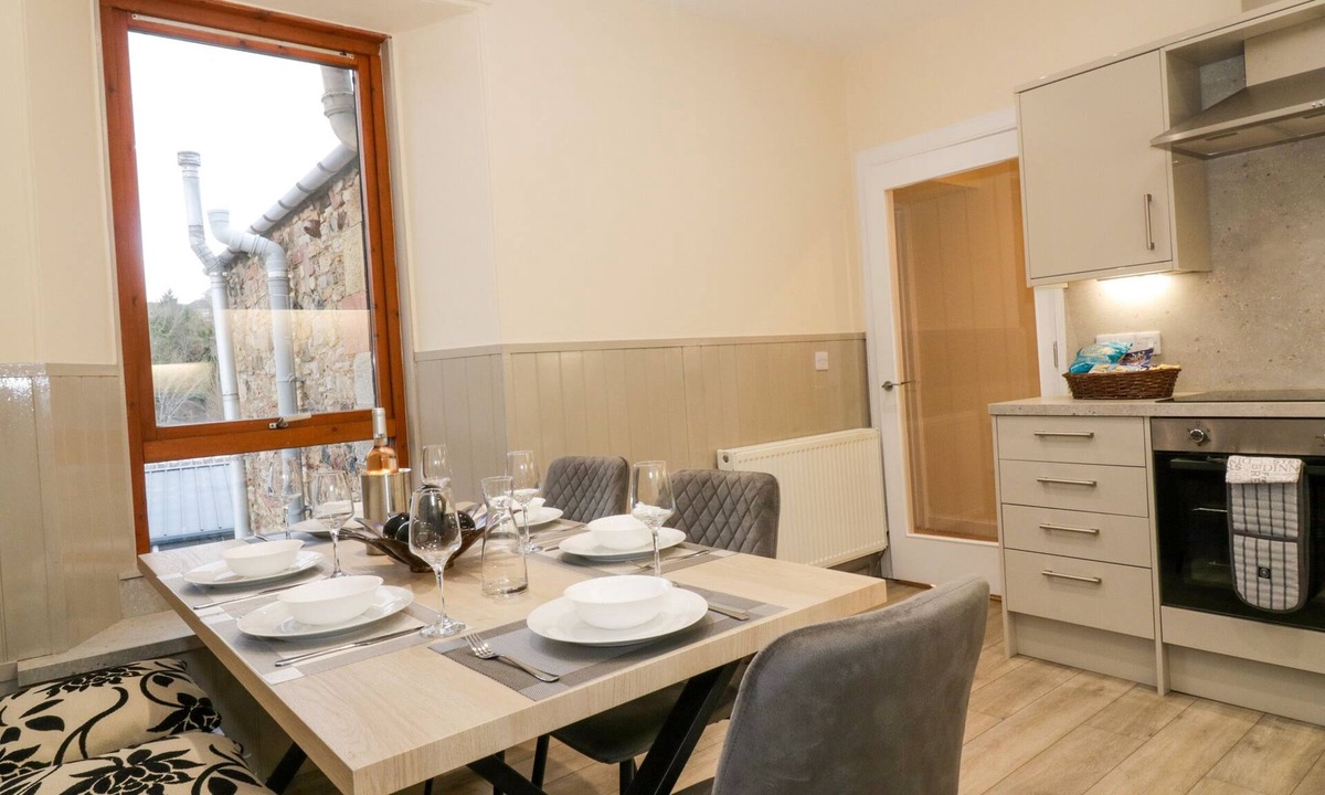 Jedburgh Cottage | 85C Bongate
