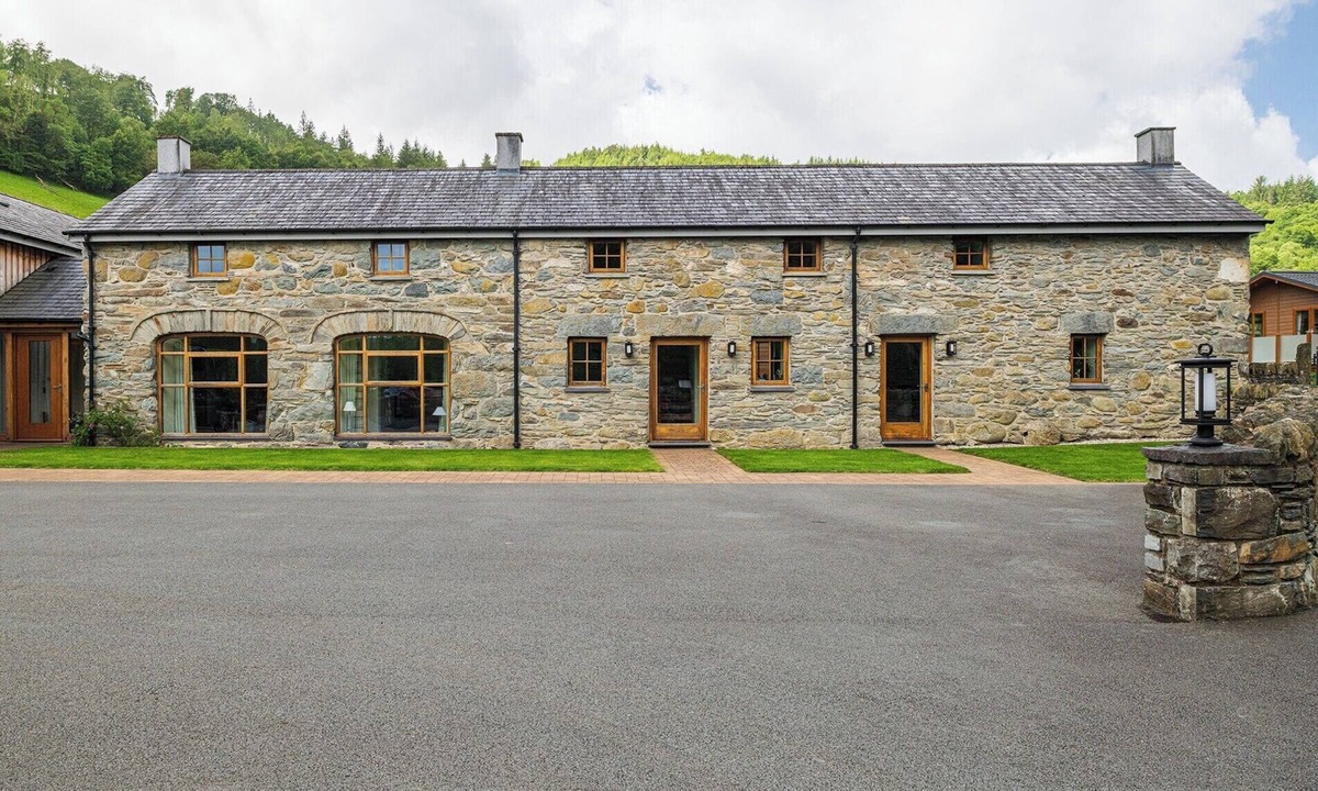 Snowdonia National Park Cottage | A cosy luxury cottage in a prime Betws-y-Coed location, Snowdonia