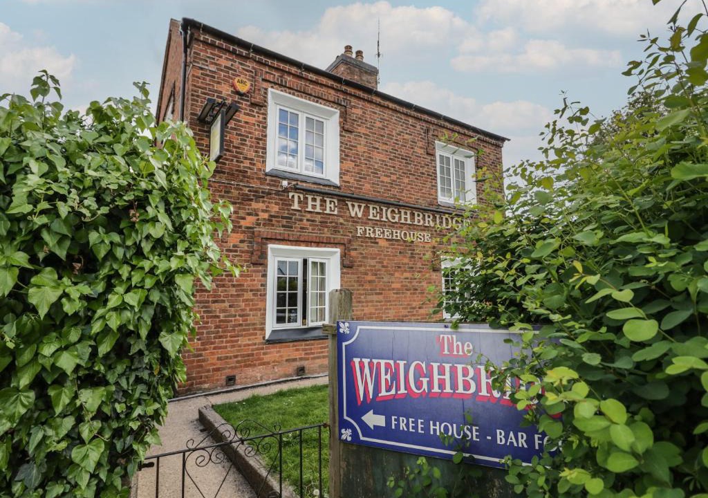 Barnt Green Apartment | Above The Pub