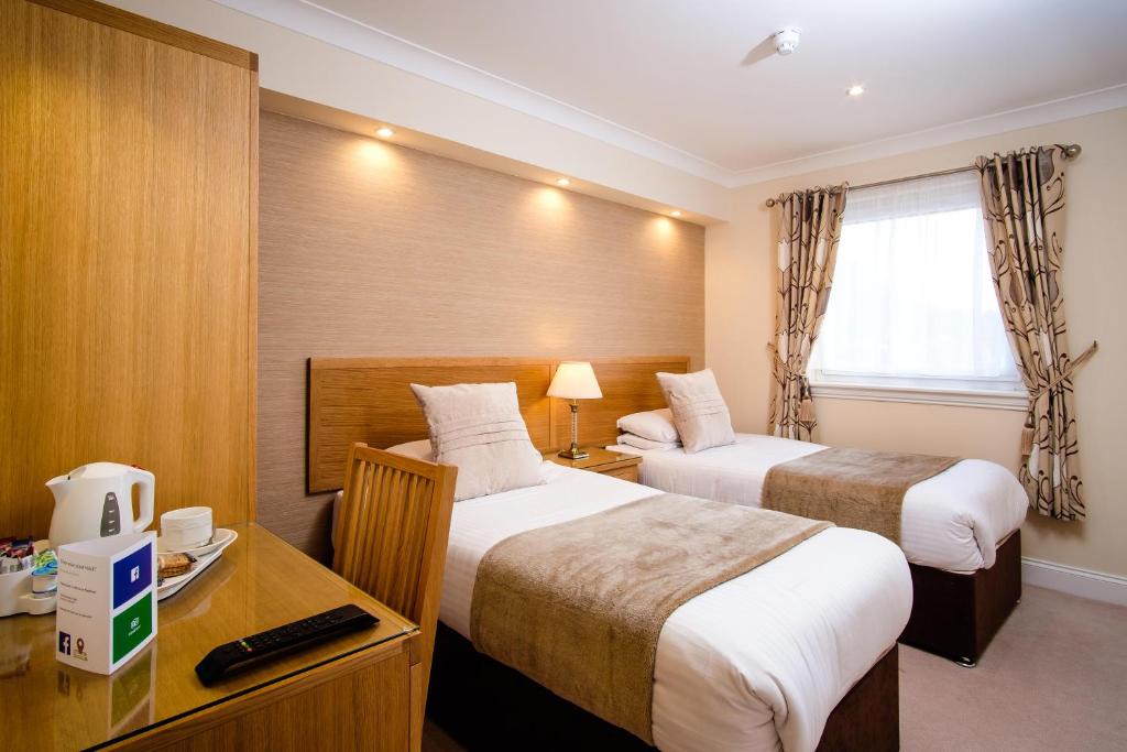 Crossford Hotel | Adamson Hotel