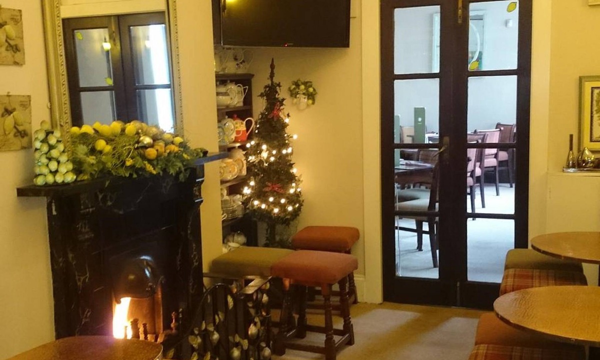 Peterhead Hotel | Albert Hotel