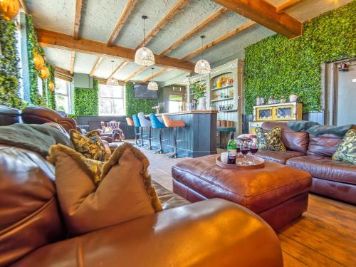 Coelbren House | Alderfalls - Exclusive Private Pub Experience