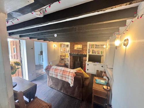 Ramsgate House | Alma Cottage - 17th Century Flint Cottage
