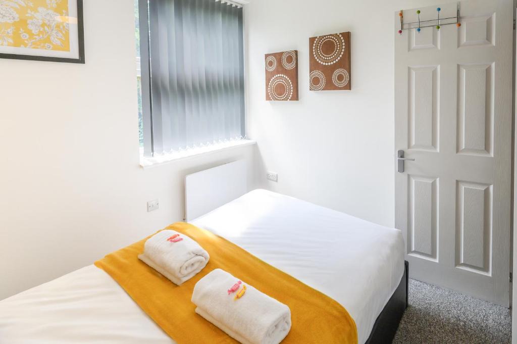 Moseley Apartment | AMBER Delightful Suite Moseley Mews, Birmingham By STAE-Homes