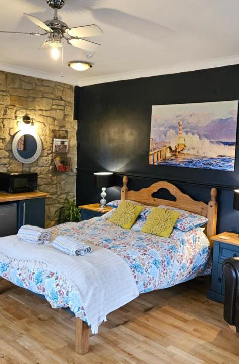 Amble House | Amble Harbour retreats