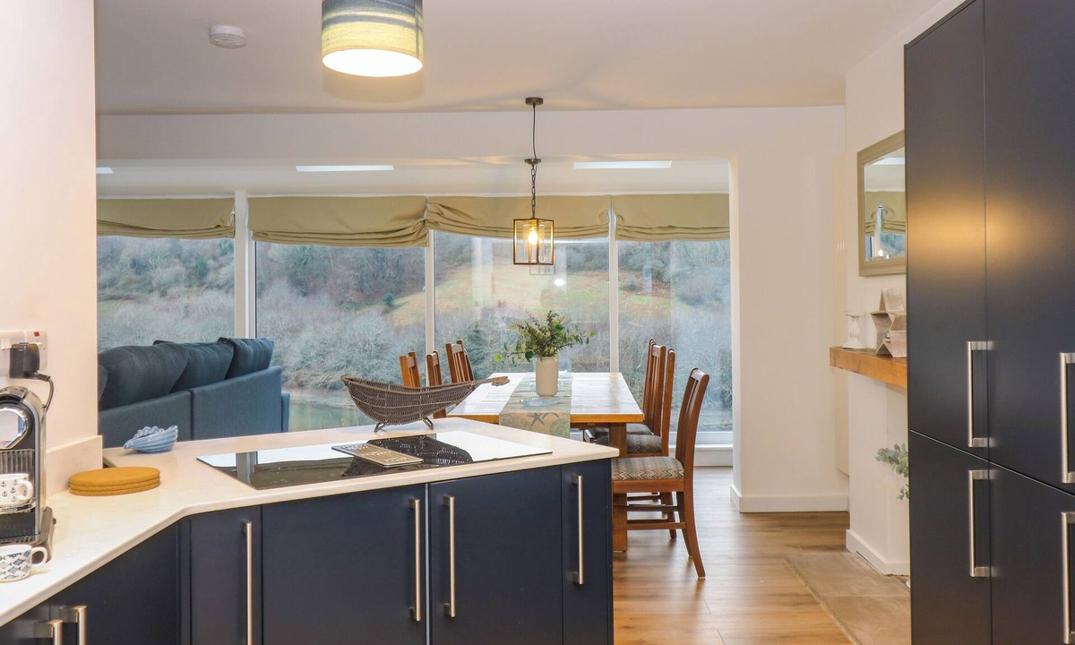 Looe Cottage | Anjoma