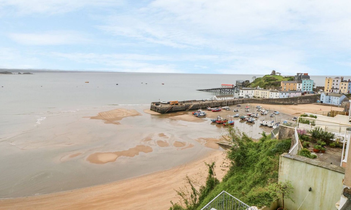 Tenby Cottage | Apartment 2