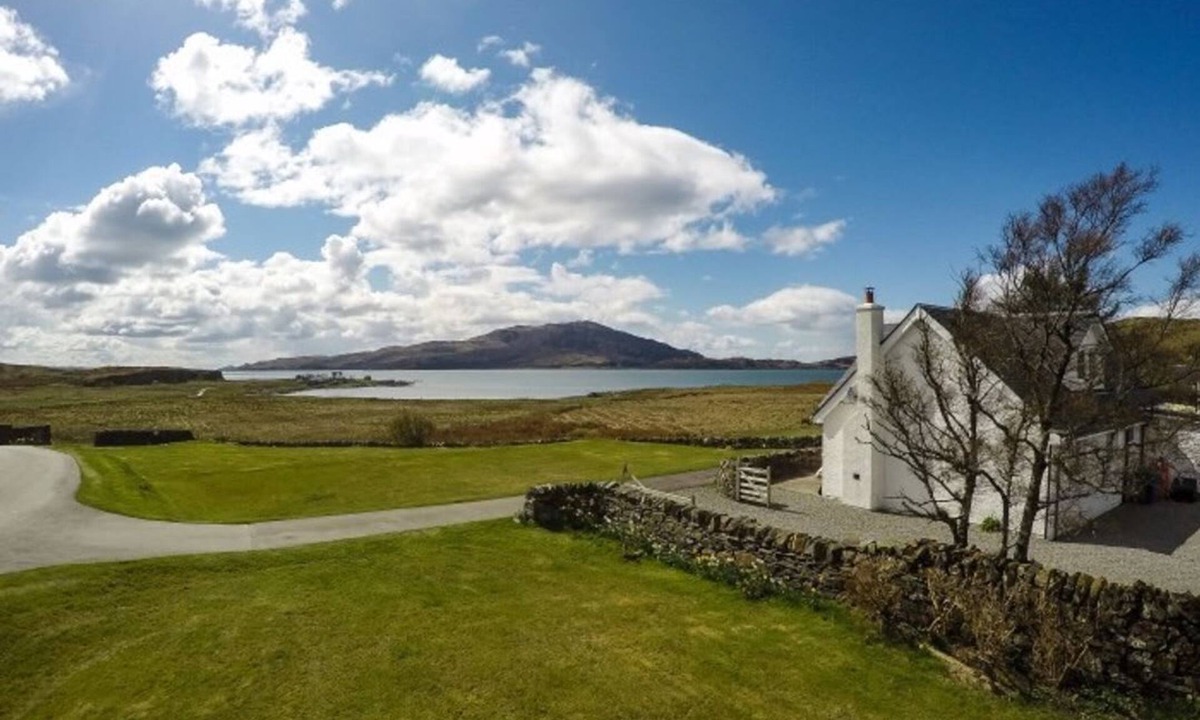 Isle of Luing Cabin | Ardlarach Lodge, Cullipool, Isle Of Luing