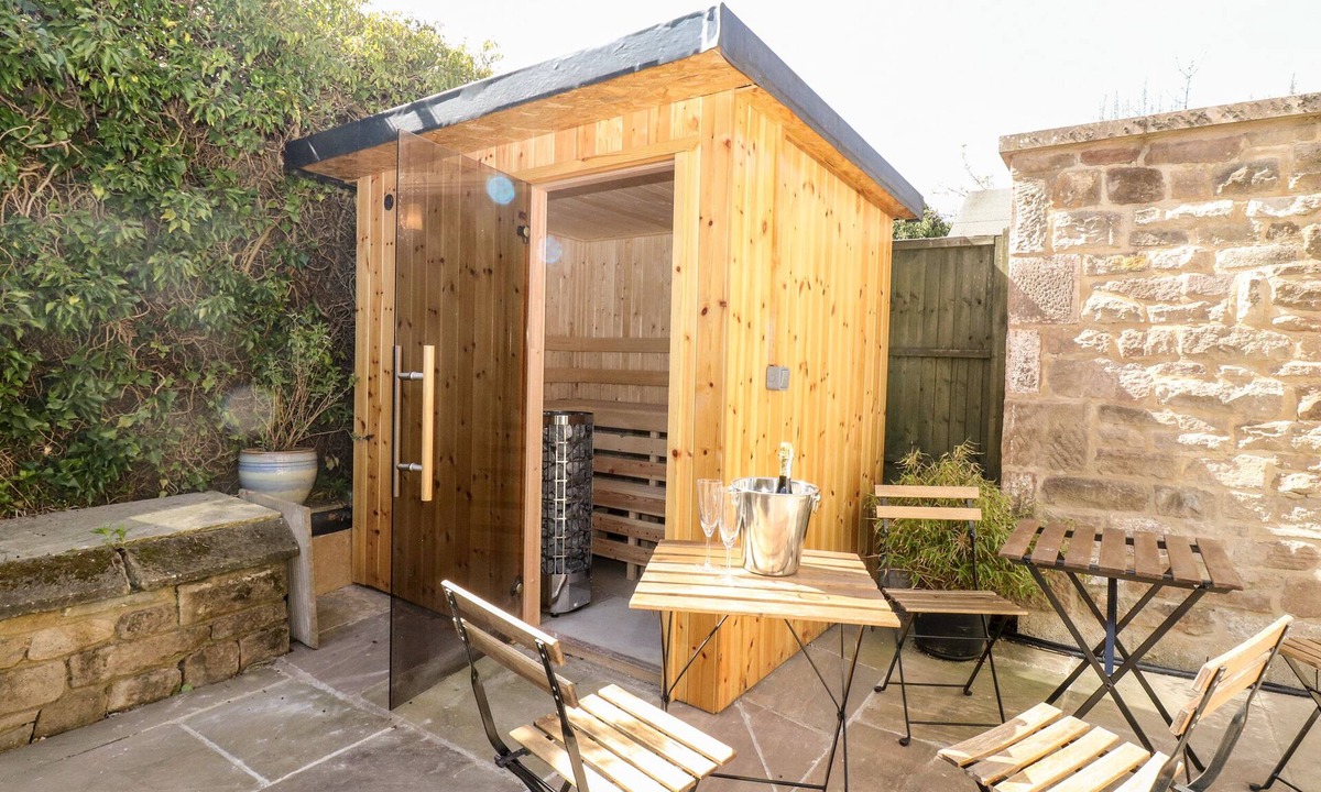 Matlock Cottage | Arlington House