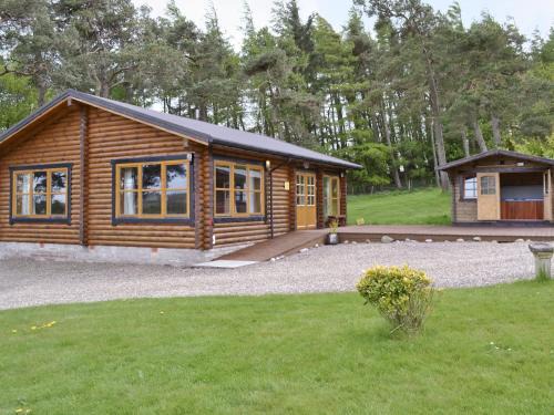Perth House | Ashknowe Log Cabin - S4590