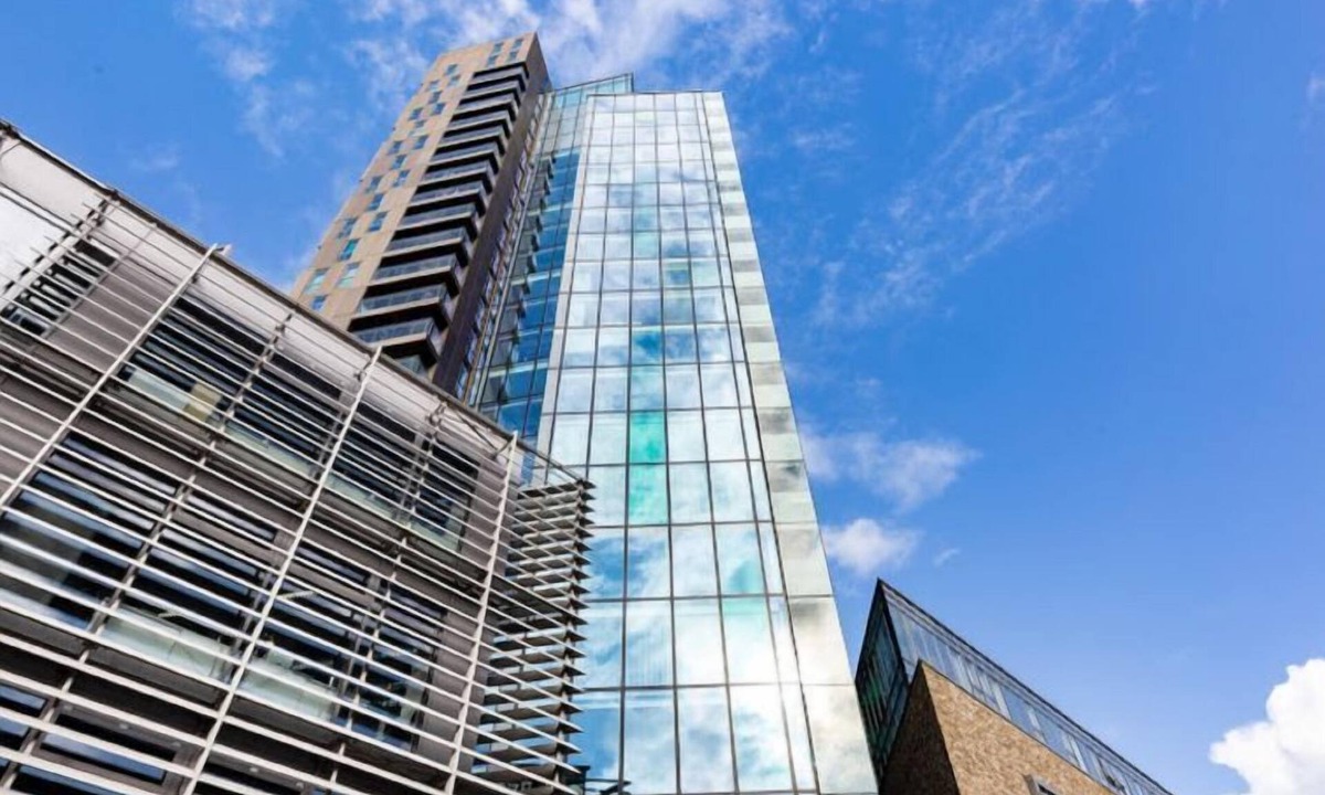 Weavers Apartment | Avant-Garde, Studio by Interhome