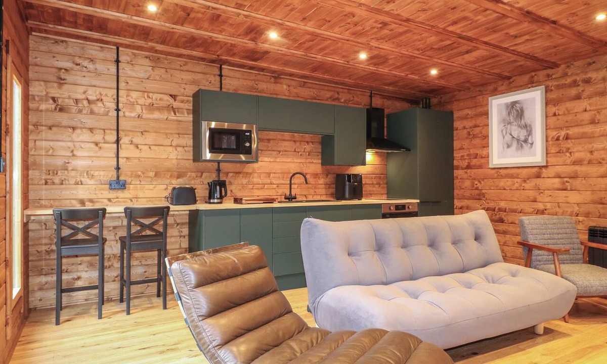 South Luffenham Cottage | Badger's Burrow