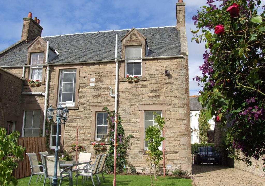 Chirnside House | Bank View