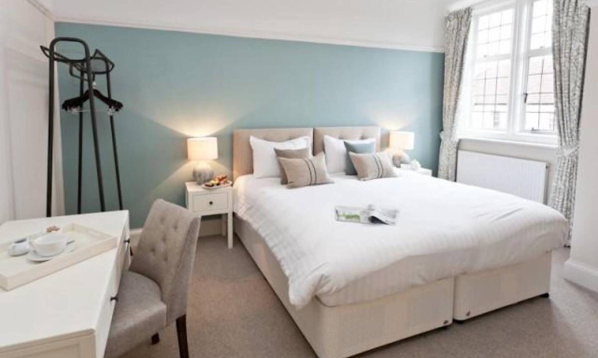 Cheddar Hotel | Bath Arms Hotel