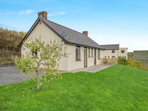 Llanfihangel Tal-y-llyn House | Beacons Cottage-Uk36406