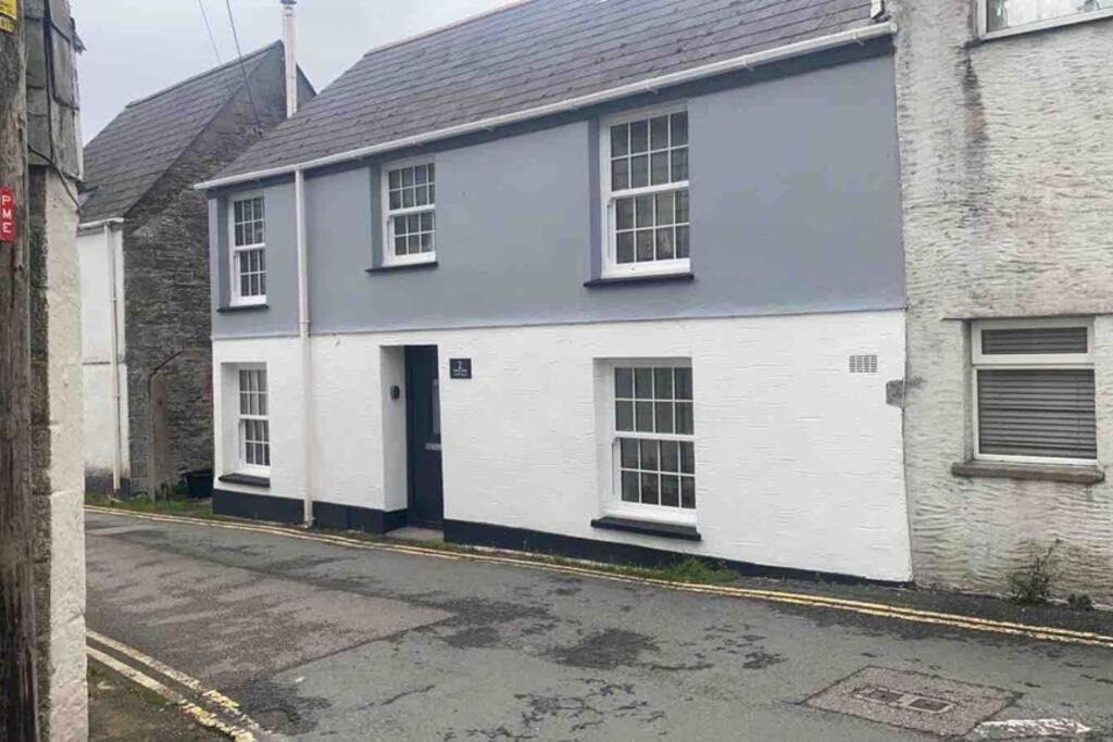 Saint Columb Major House | Beautiful Cottage in Central St Columb Major