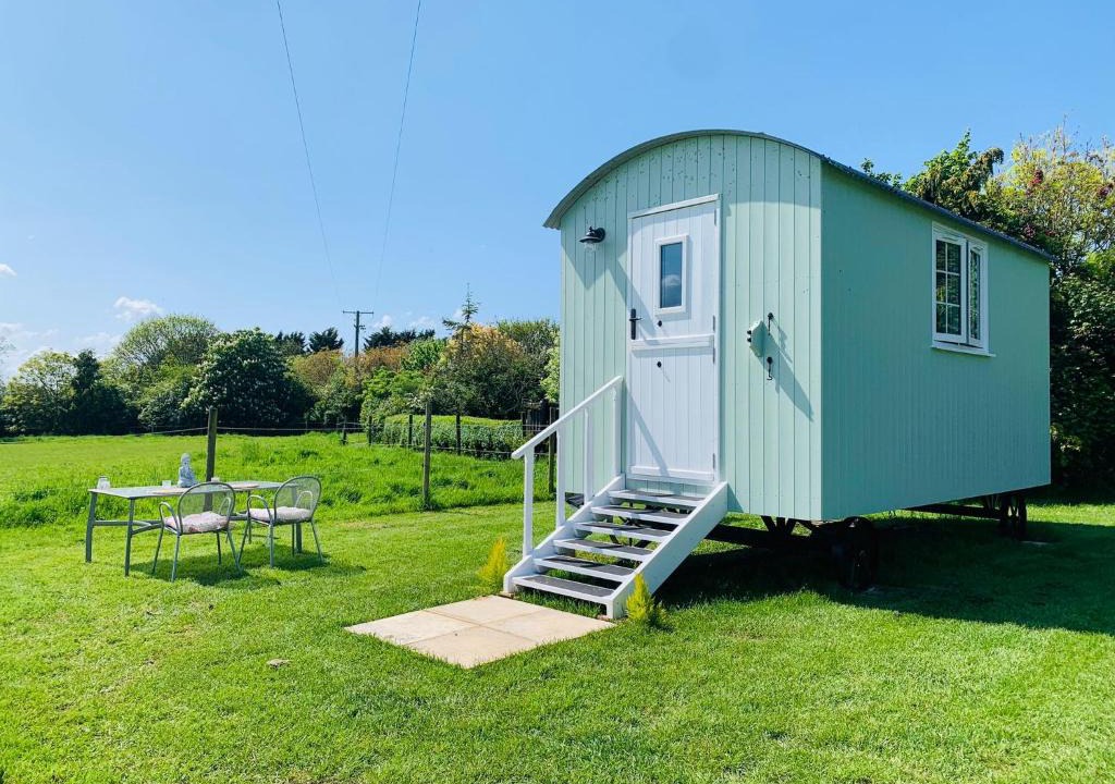 Boughton Other | Bells Meadow Shepherds Hut