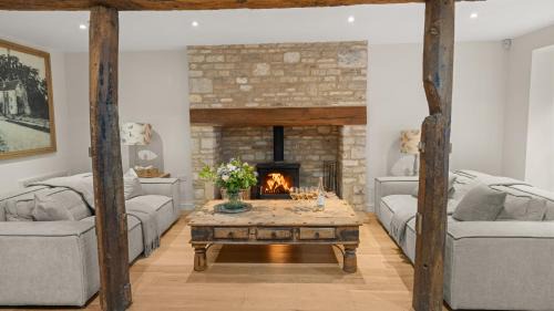Bibury House | Bibury Mill
