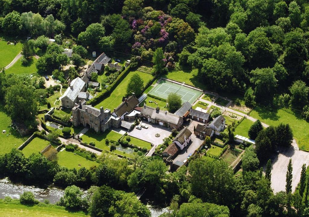 Tiverton House | Bickleigh Castle