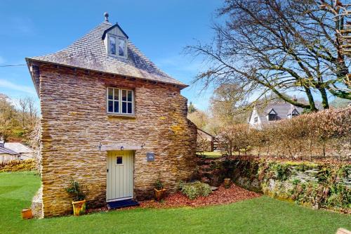 Simonsbath House | Birch Cleave Tower