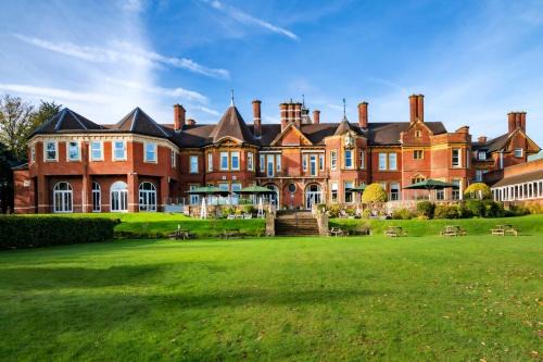Sutton Coldfield Hotel | Birmingham North Moor Hall Hotel BW Premier Collection