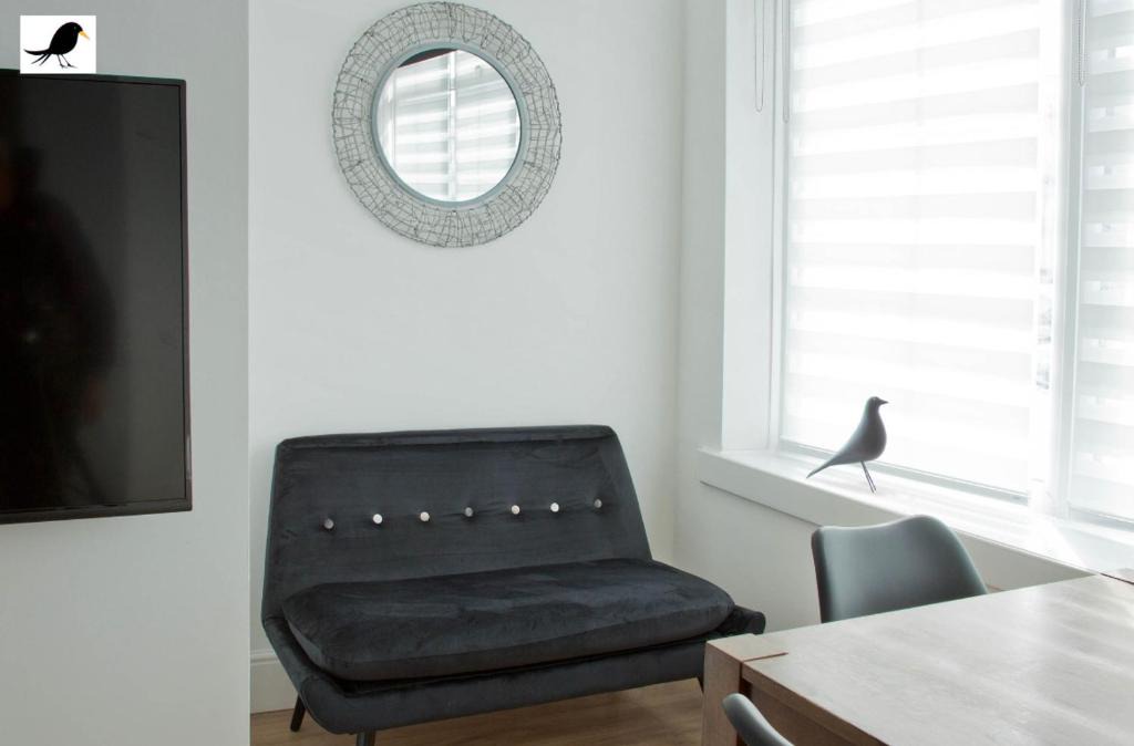 Blackpool Town Center Apartment | Blackbird Accommodation and Luxury Apartments room 11