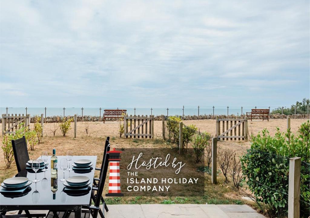 Sandown Apartment | Blue Horizon