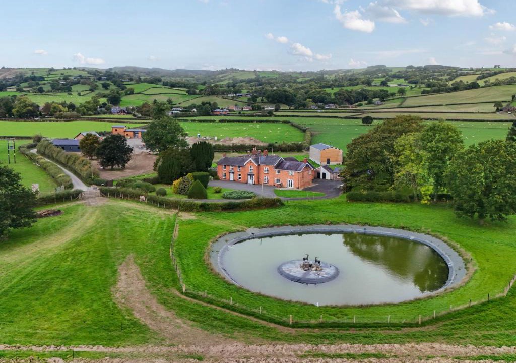 Trefeglwys House | Bodaioch Hall