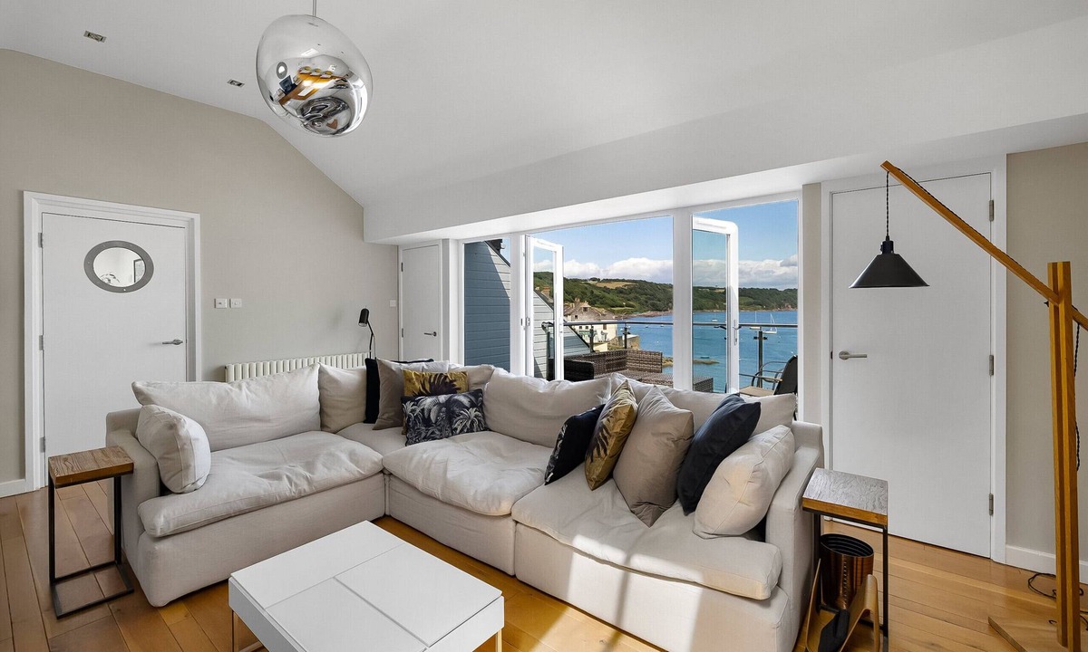 Cawsand House | Bownder House