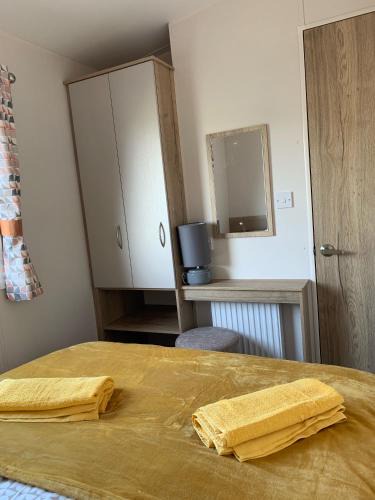 Porthcawl Other | Brambles 66 -Static Holiday Caravan, Porthcawl