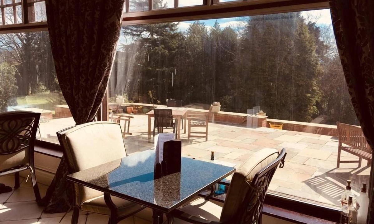 Middlesbrough Bed & Breakfast | Brass Castle Country House Accommodation