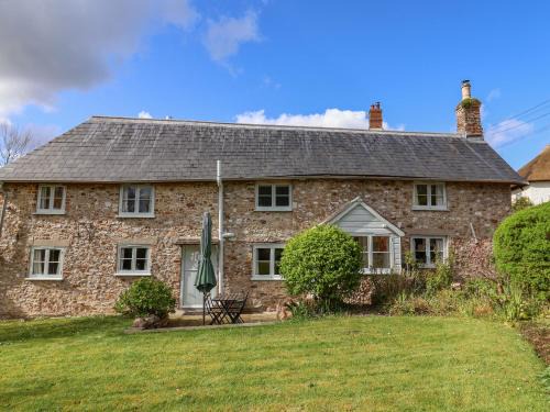 Axminster House | Bridge Cottage