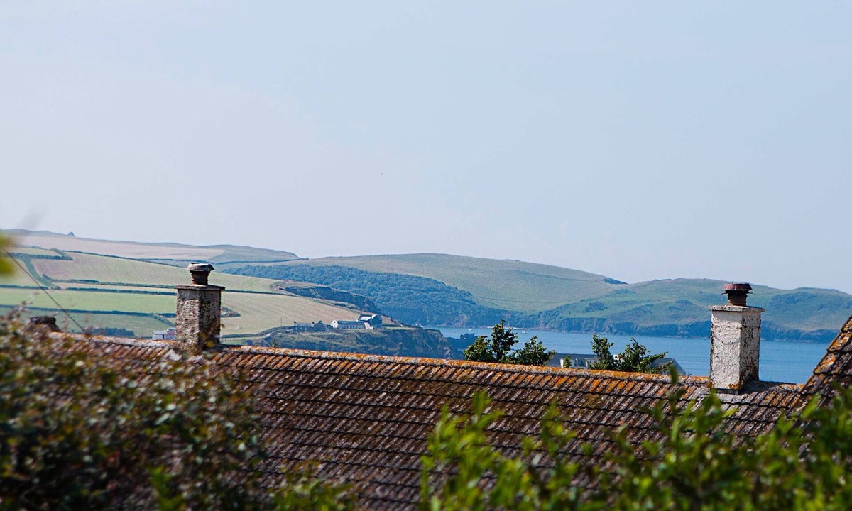 Thurlestone Apartment | Bright spacious 2 Bed Apartment in Thurlestone with Stunning views