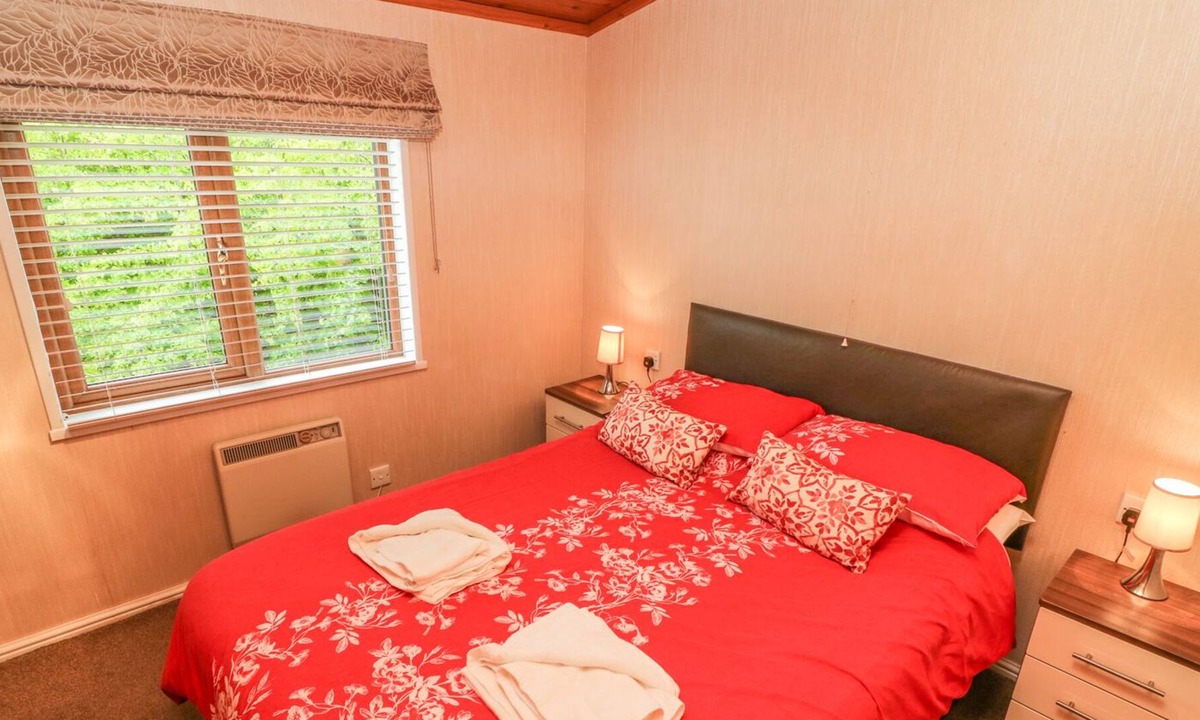 Tewitfield Cottage | Brook Edge Lodge