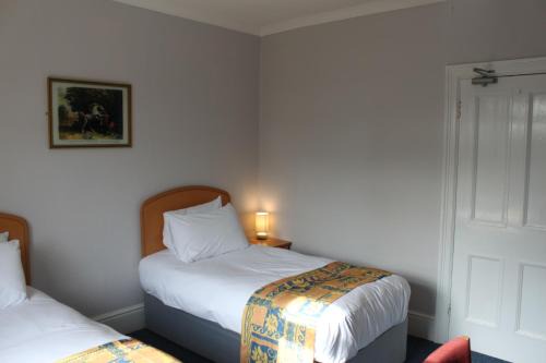 Astwick Hotel | Brookside Lodge