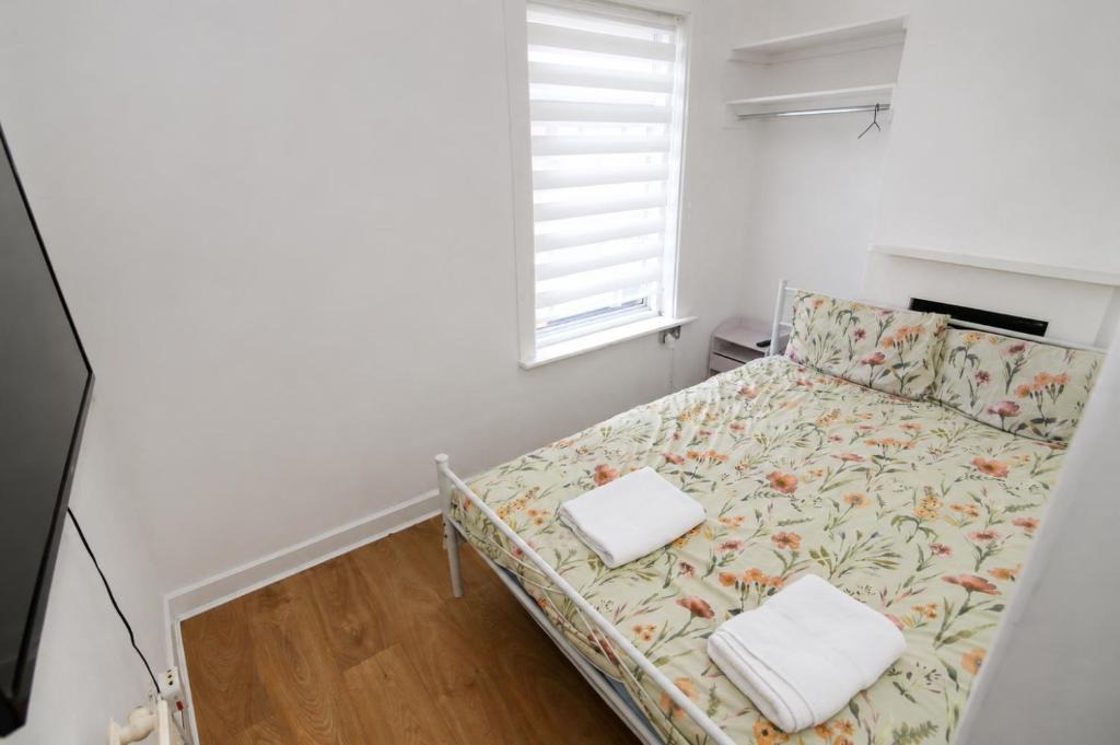 Reading Apartment | Brunswick Cottage