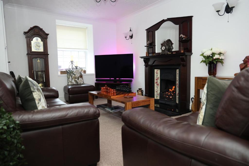 Bont Newydd House | Bryn Derwen