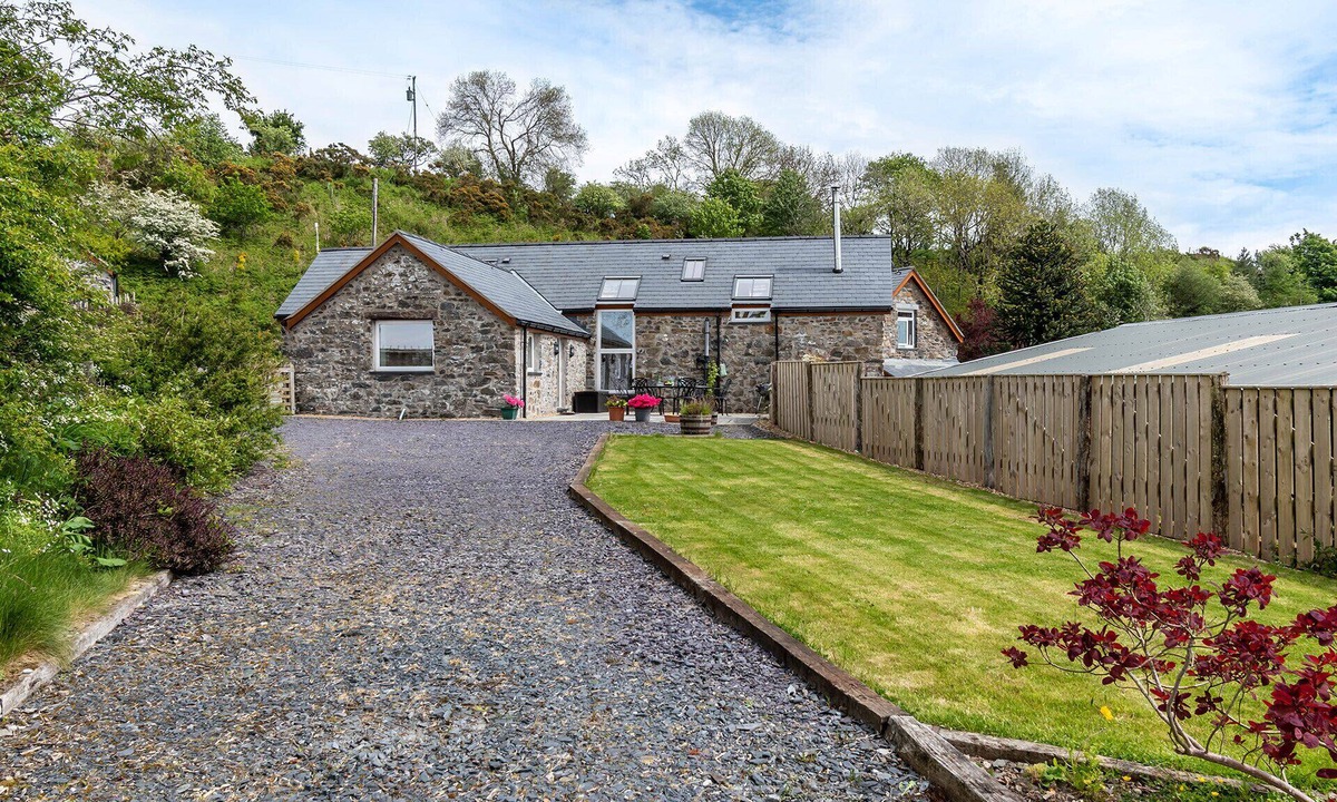 Derwen House | Bryn Eithin - Three Bedroom House, Sleeps 6